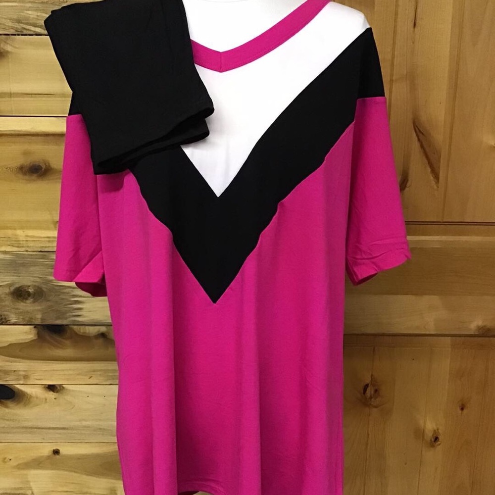 Plus pink Chevron print top
